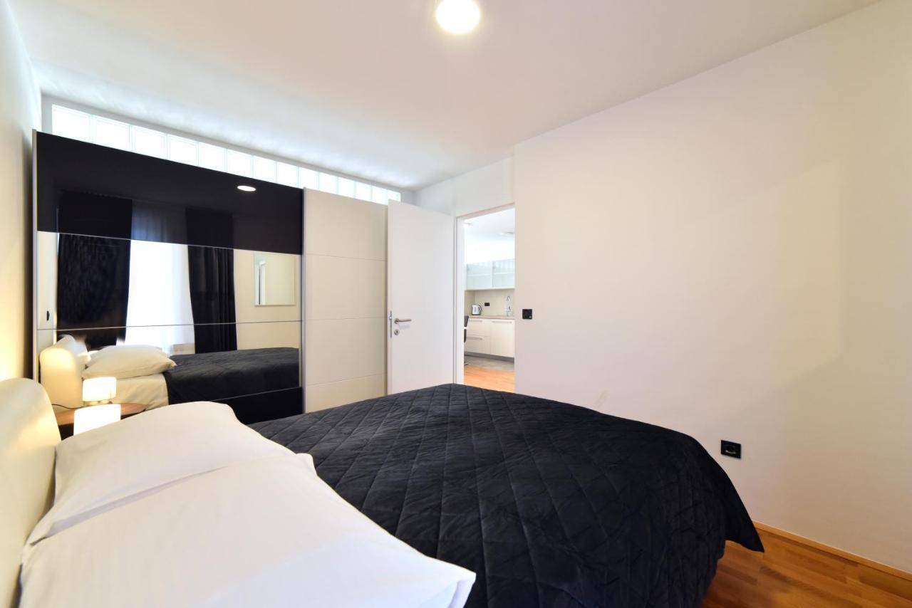 Lavir Apartment With Parking Zagreb Exterior photo