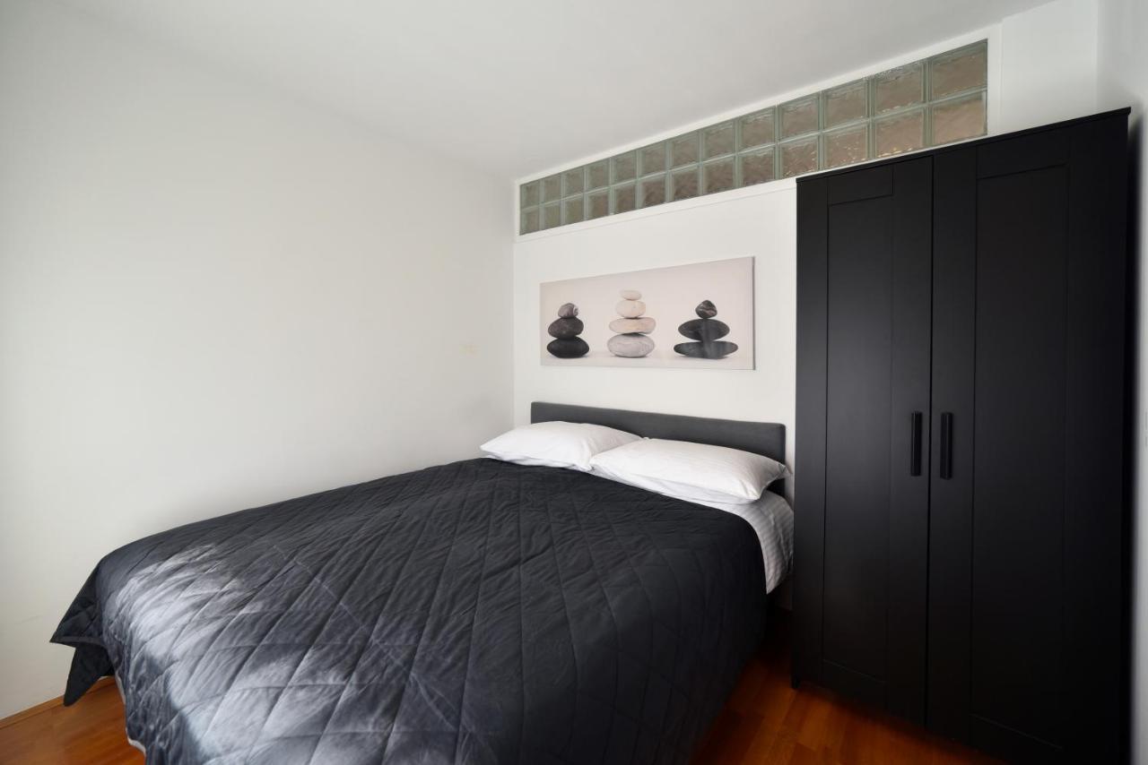 Lavir Apartment With Parking Zagreb Exterior photo